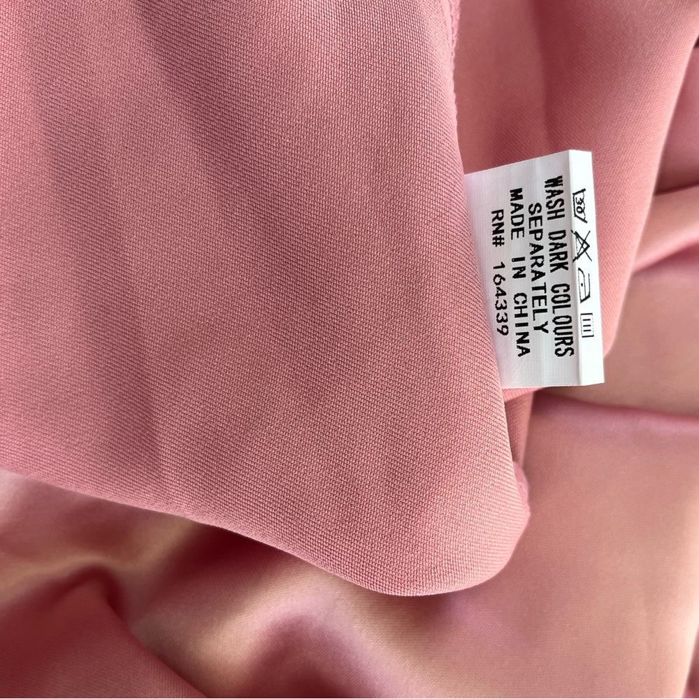 Elegant Pink Satin Dress - Picture 9 of 10